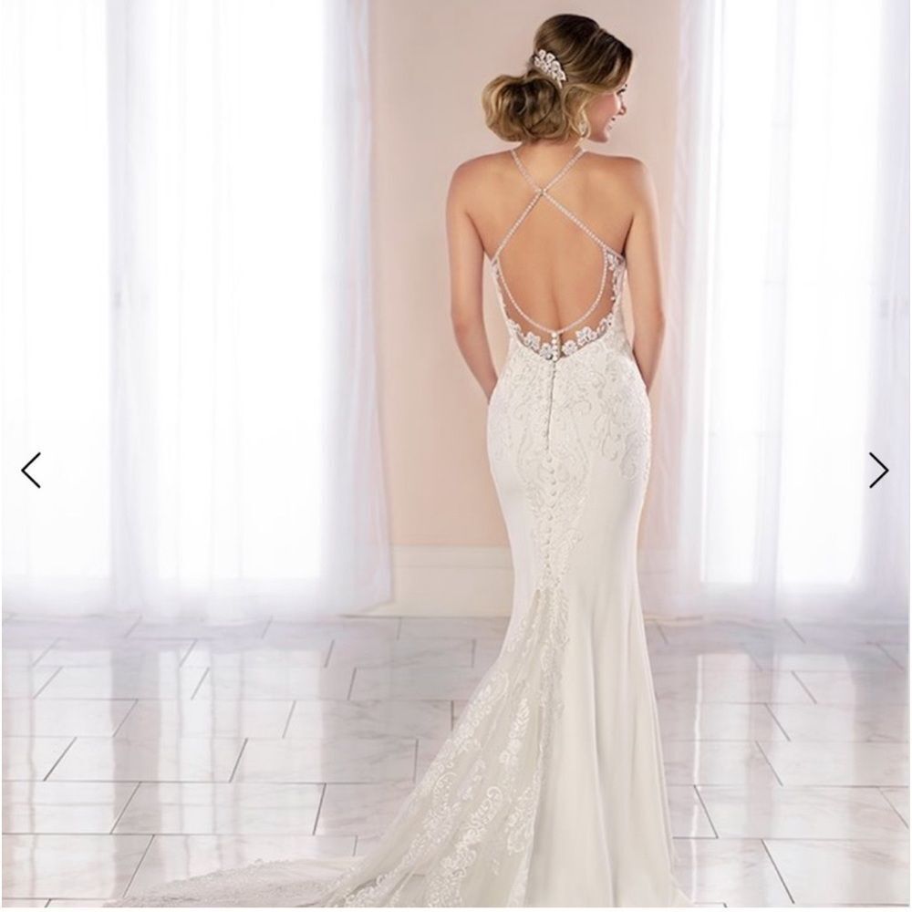 WEDDING DRESS BY STELLA YORK